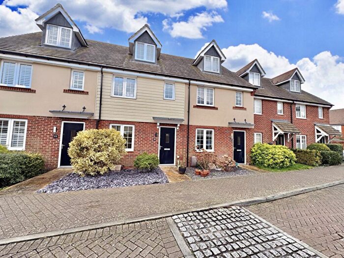 3 Bedroom House To Rent In School Lane, Havant, PO9