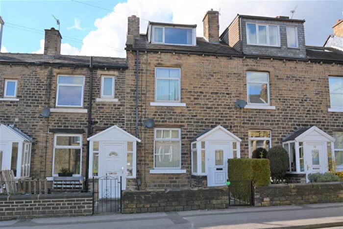 2 Bedroom Terraced House To Rent In Broomfield Road, Marsh, Huddersfield, HD1