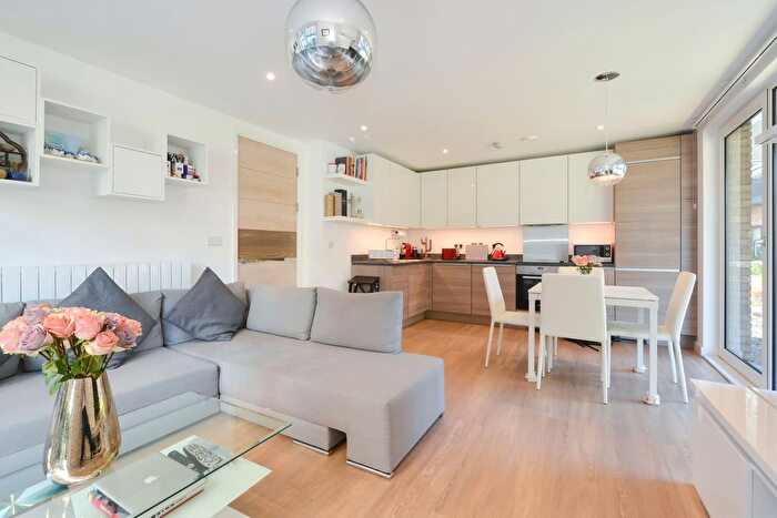 1 Bedroom Flat To Rent In Marine Wharf, Canada Water, SE16