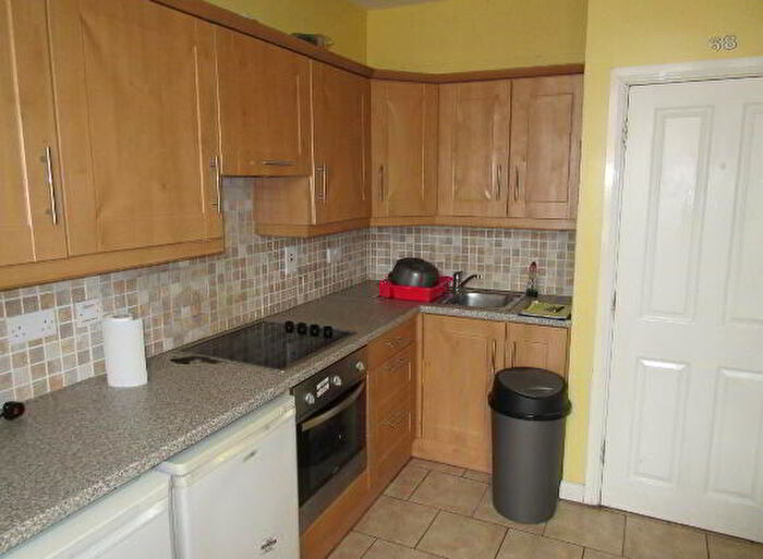 4 Bedroom 1st Floor Apartments To Rent In Great Location, B University Avenue, Belfast, BT7