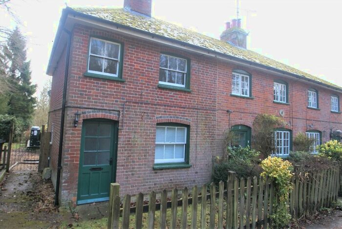 2 Bedroom Cottage To Rent In Fullerton Road, Wherwell SP11