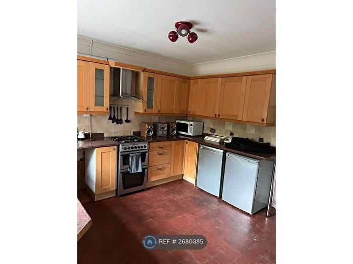 3 Bedroom Semi Detached House To Rent In Eastleigh Road, Westbury-On-Trym, Bristol, BS10