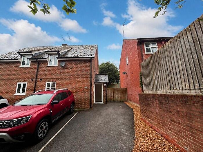 3 Bedroom Semi-Detached House To Rent In Fordingbridge, Hampshire, SP6