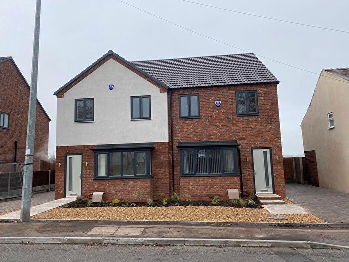 3 Bedroom Semi Detached House To Rent In Summit Place, Gornal Wood, DY3