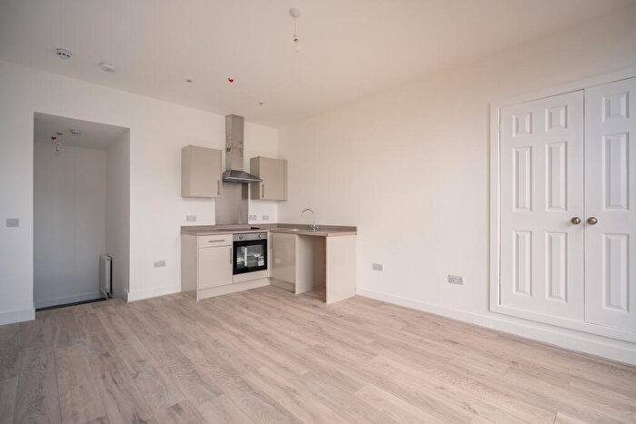 1 Bedroom Property To Rent In Plas Y Mor, Penmaenmawr, LL34