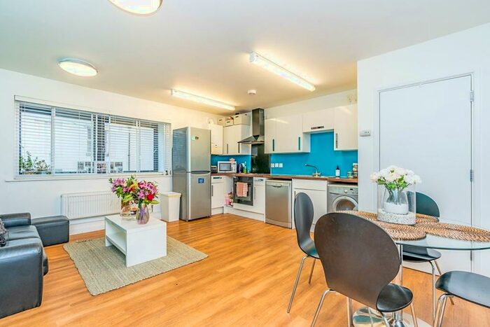 4 Bedroom Flat To Rent In Carlton Place, Southampton, SO15