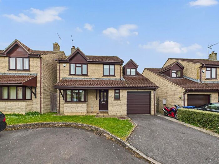 4 Bedroom Detached House For Sale In Godwins Close, Atworth, Melksham, SN12