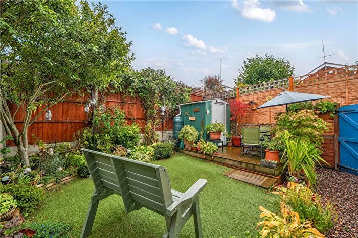 2 Bedroom Semi-Detached House For Sale In Crestwood Avenue, Kidderminster, Worcestershire, DY11