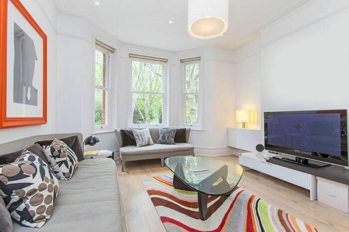3 Bedroom Flat To Rent In Grantully Road, Maida Vale, W9