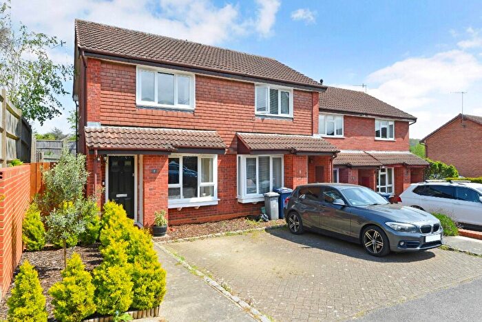 2 Bedroom End Of Terrace House To Rent In Little Thatch, Godalming, Surrey, GU7