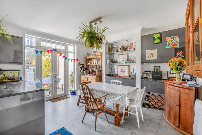 4 Bedroom House To Rent In Eastbourne Gardens, East Sheen, SW14