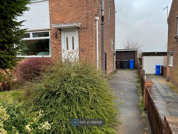 3 Bedroom Semi-Detached House To Rent In Maple Croft Crescent, Sheffield, S9