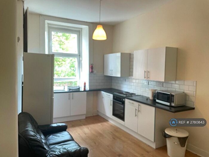4 Bedroom Flat To Rent In West Princes Street, Glasgow, G4