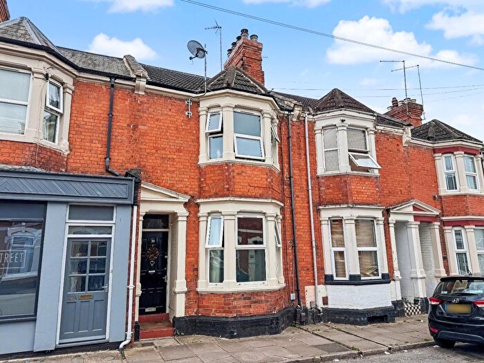 3 Bedroom Terraced House To Rent In Derby Road, Northampton, NN1