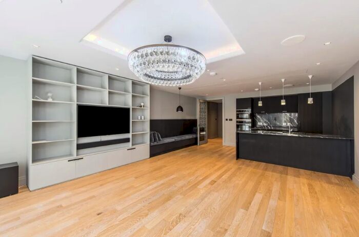 3 Bedroom Flat For Sale In Cleland House, John Islip Street, Westminster, London, SW1P