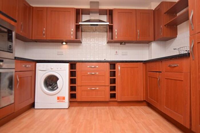 2 Bedroom Apartment To Rent In Royal Plaza, Eldon Street, Sheffield, S1