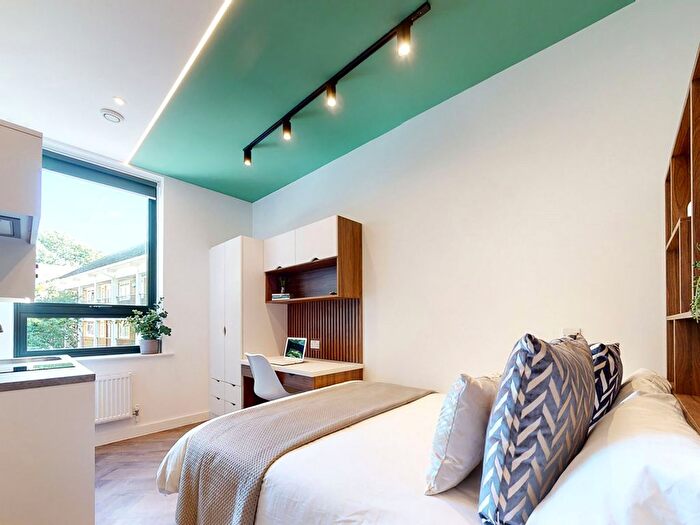 Studio To Rent In Apt, Castello Court #, W9