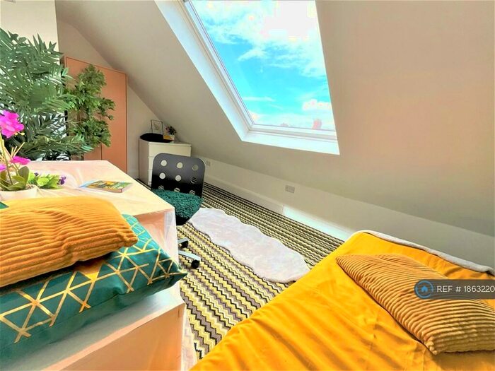 6 Bedroom Terraced House To Rent In Falmouth Road, Newcastle Upon Tyne, NE6