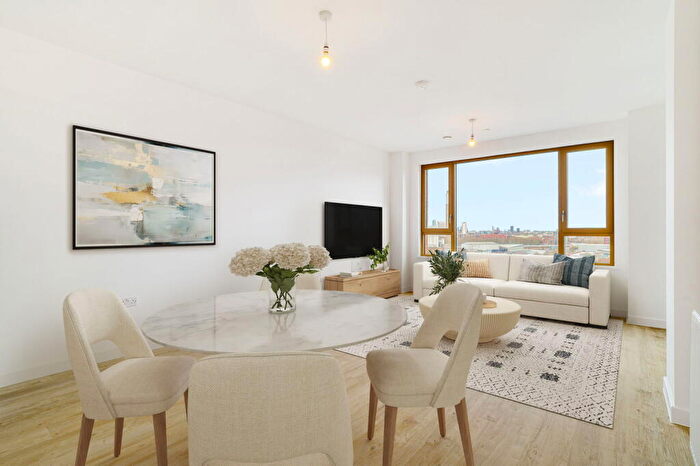 1 Bedroom Apartment To Rent In Vista Heights, Ilderton Road, London, SE15