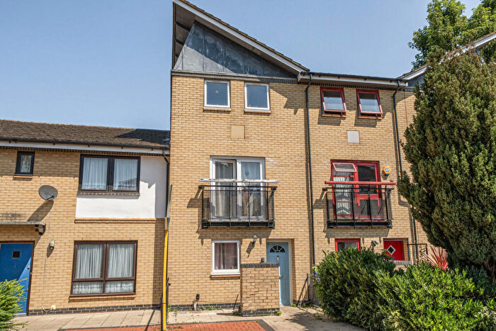 5 Bedroom House For Sale In Gatonby Street, Peckham, London, SE15