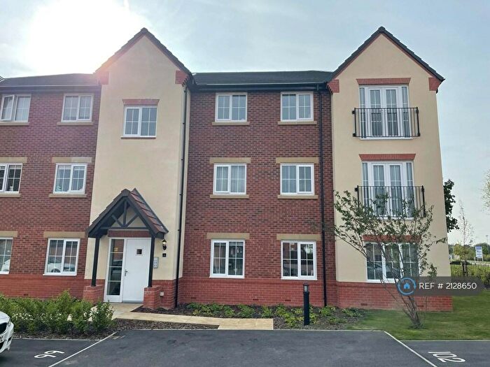2 Bedroom Flat To Rent In Laurel Place, Henhull, Nantwich, CW5