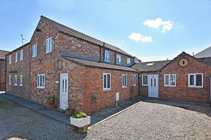 4 Bedroom Detached House To Rent In Stockton Lane, York, YO32
