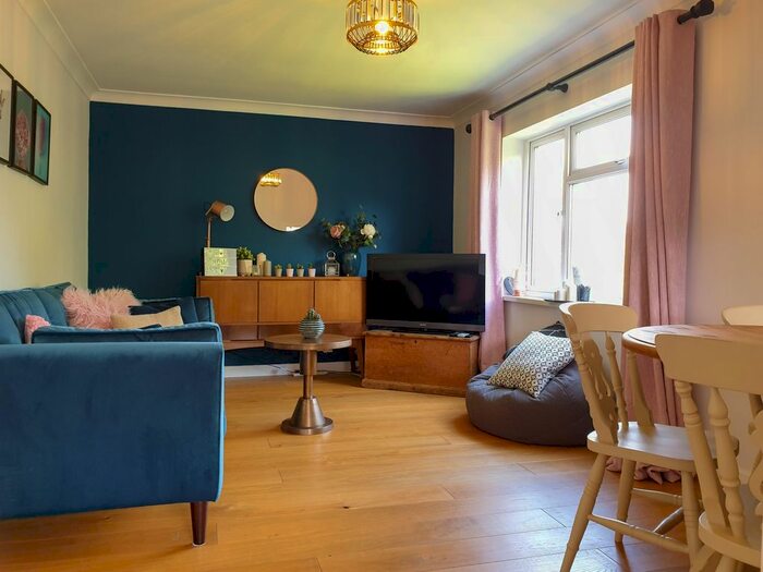 2 Bedroom Flat To Rent In Wentworth Road, Harborne, Birmingham B17