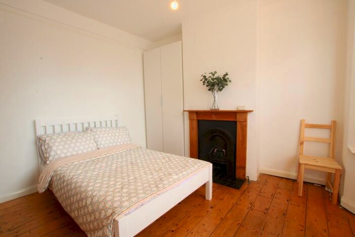 4 Bedroom House To Rent In Southover Street, Brighton, BN2