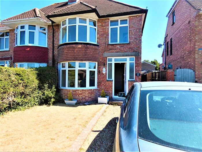 3 Bedroom Semi-Detached House To Rent In St Marys Road, Stubbington, Fareham, PO14
