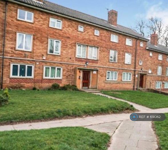 2 Bedroom Flat To Rent In Woodington Road, Sutton Coldfield, B75