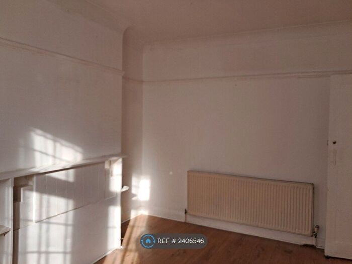 3 Bedroom Terraced House To Rent In Myra Street, London, SE2