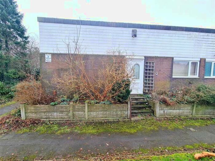 3 Bedroom Bungalow For Sale In Castlefields, Runcorn, Cheshire, WA7