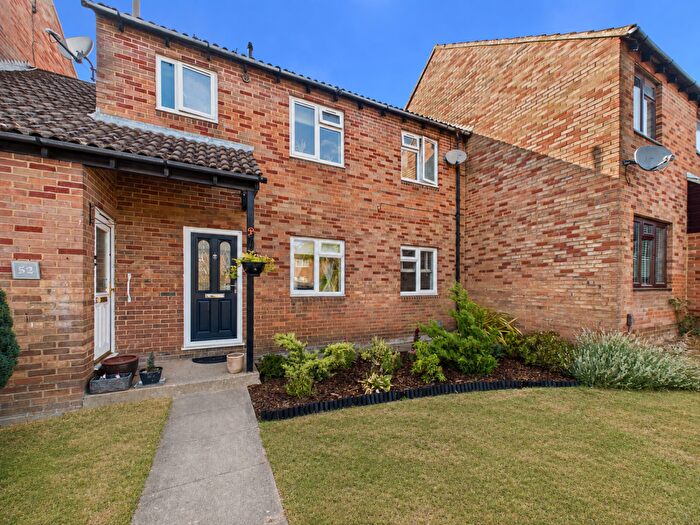 2 Bedroom Maisonette For Sale In Churchill Drive, Marlow, Buckinghamshire, SL7