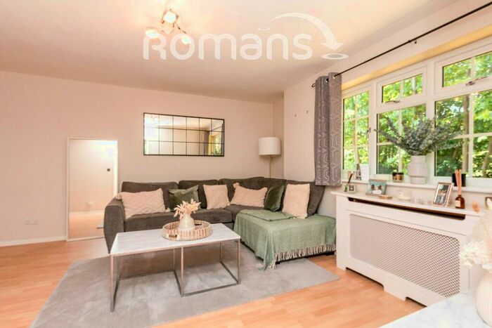 1 Bedroom Flat To Rent In Hawkesworth Drive, Bagshot, GU19