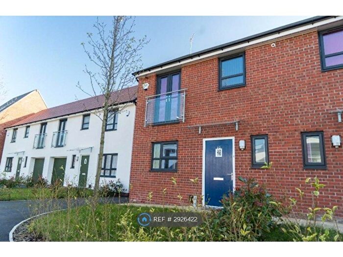 3 Bedroom Semi-Detached House To Rent In Wheaters Street, Salford, M7