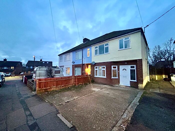 3 Bedroom Property To Rent In Weald Road, Burgess Hill, RH15