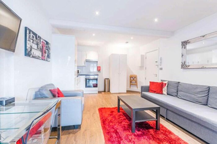 1 Bedroom Flat To Rent In Bowmans Mews, London, N7