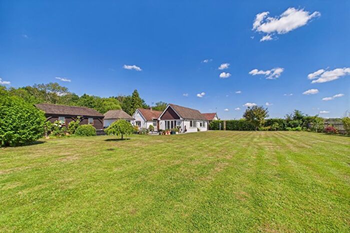 3 Bedroom Property For Sale In Tandridge Lane, Lingfield, RH7
