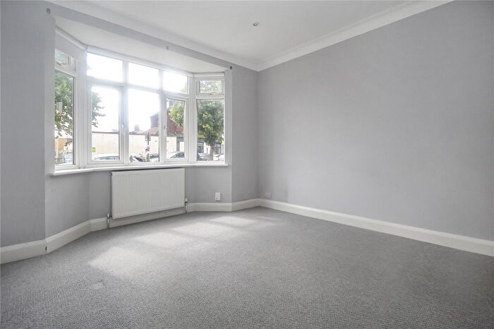 3 Bedroom Flat To Rent In Selhurst New Road, London, SE25