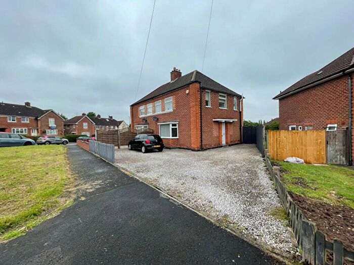 3 Bedroom Semi-Detached House To Rent In Hawkswood Grove, Warstock, Birmingham, B14