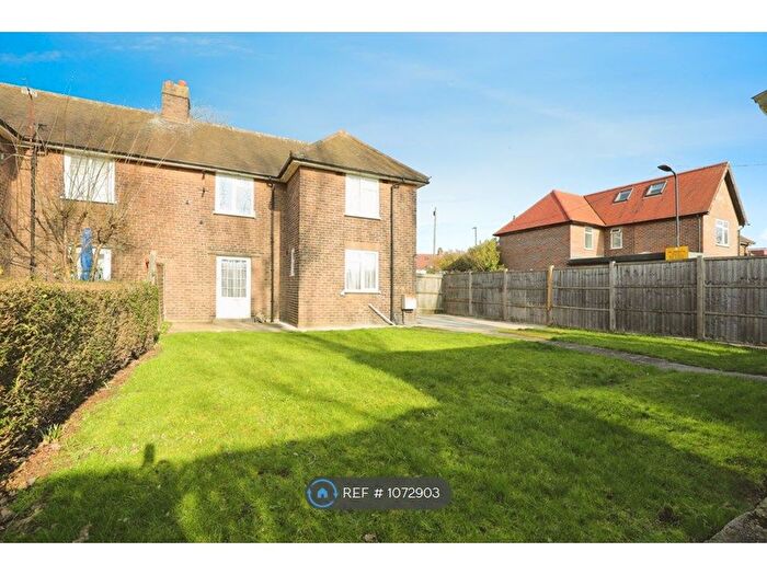 3 Bedroom Semi-Detached House To Rent In Noel Road, London, W3