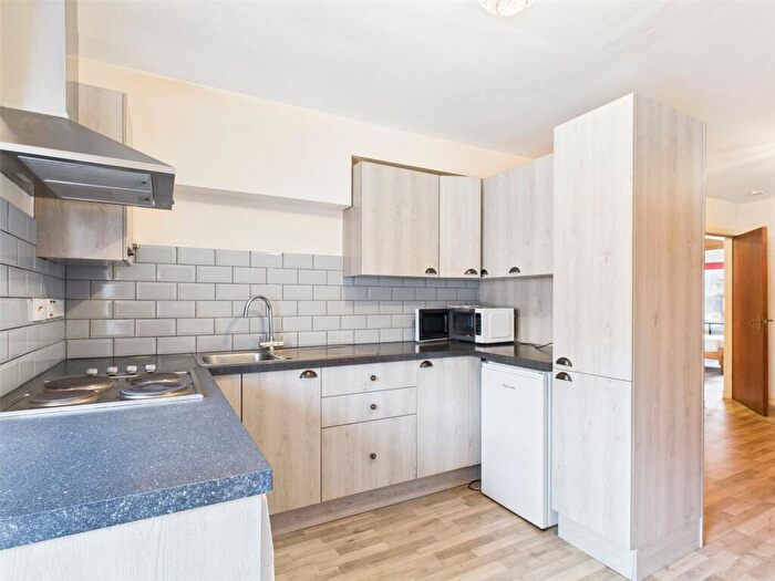 2 Bedroom Apartment To Rent In Glen Street, Tollcross, Edinburgh, EH3