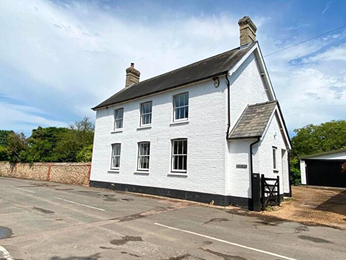 4 Bedroom Detached House For Sale In High Street, Hinxton, Saffron Walden, CB10