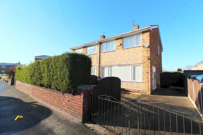 3 Bedroom Semi-Detached House To Rent In Abbey Road, Dunscroft, Doncaster, DN7