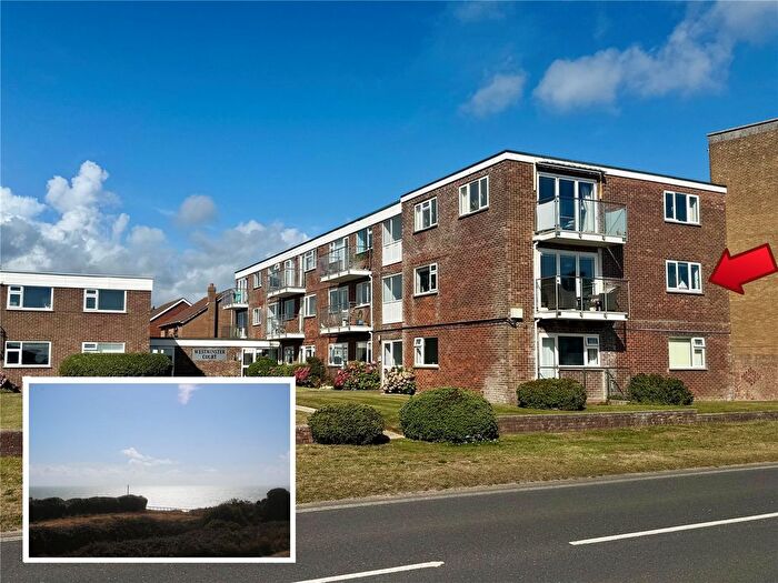 2 Bedroom Flat For Sale In Westminster Court, Marine Drive, Barton On Sea, Hampshire, BH25