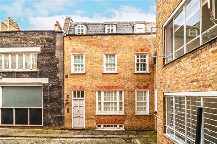 2 Bedroom Flat For Sale In Percy Mews, Marylebone, W1T