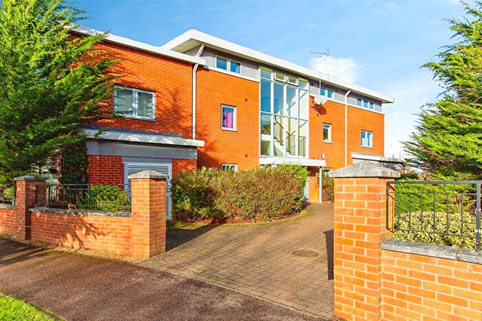 2 Bedroom Flat To Rent In Broad Street, Great Cambourne, Cambridge, CB23