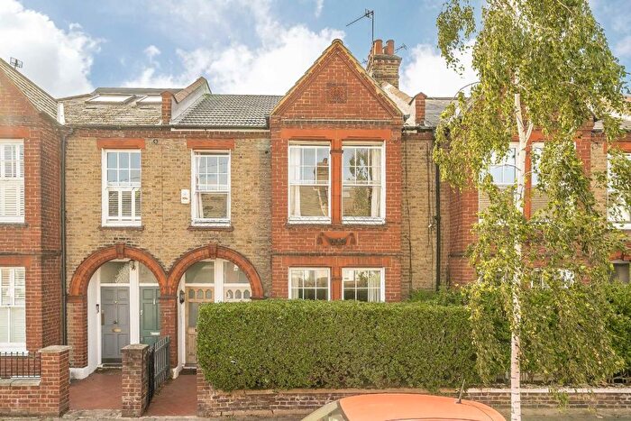 2 Bedroom Flat For Sale In Isis Street, Earlsfield, SW18