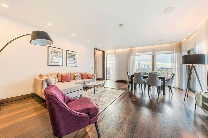 3 Bedroom Flat To Rent In Kings Gate, Kings Gate Walk, Westminster, London, SW1E
