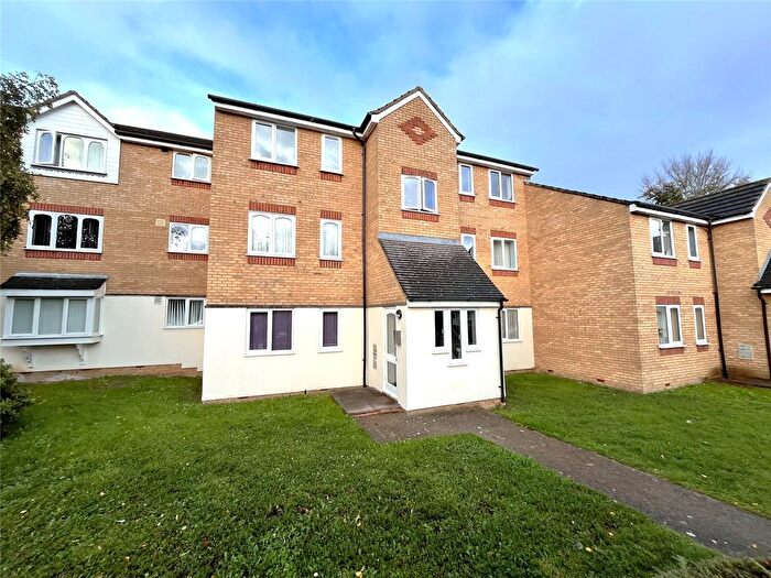 1 Bedroom Flat For Sale In Feltham, TW13